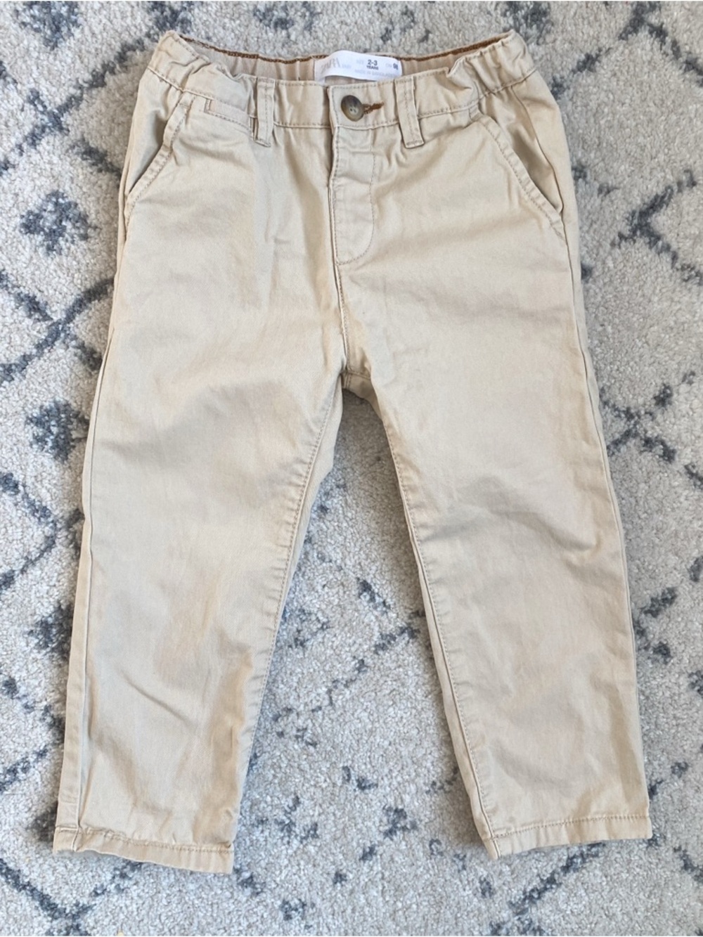 Zara Khakis